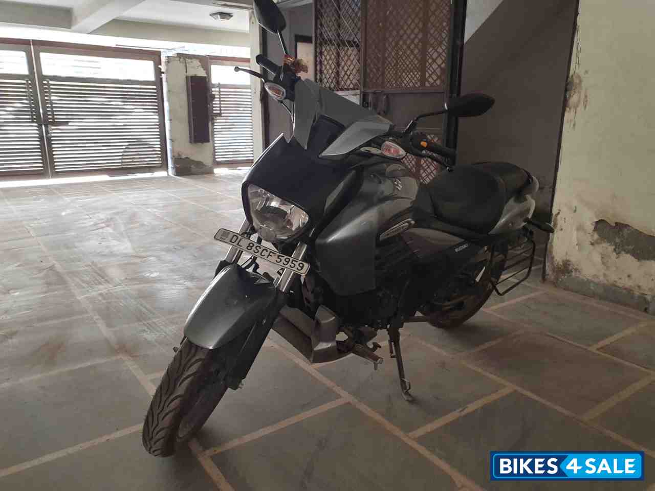 Grey Suzuki Intruder 150