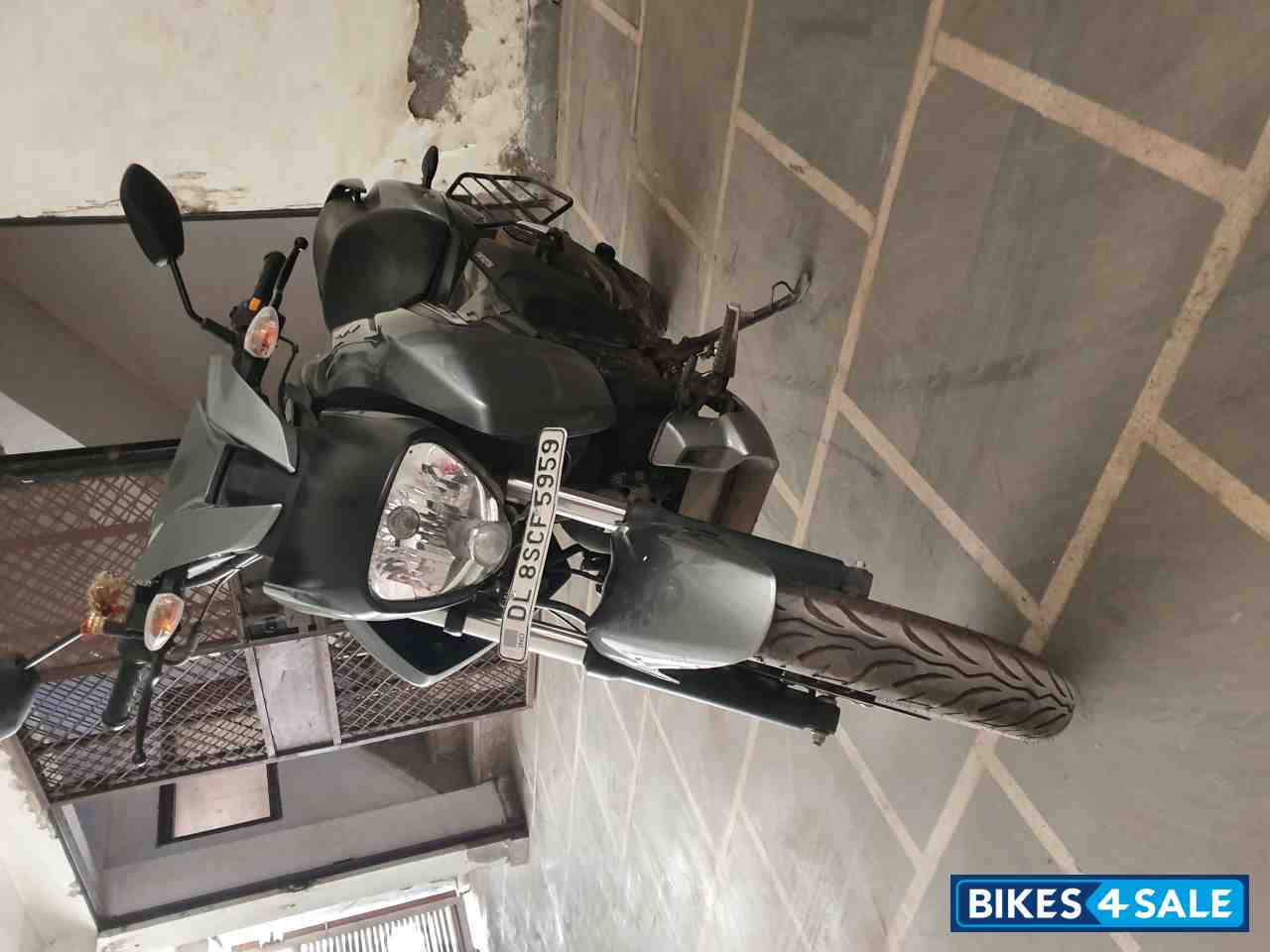 Grey Suzuki Intruder 150