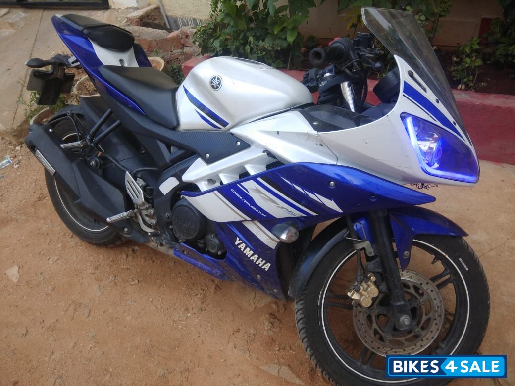 Yamaha YZF R15 V2