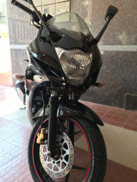 Black Suzuki Gixxer SF