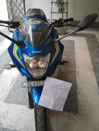 Suzuki Gixxer SF Fi