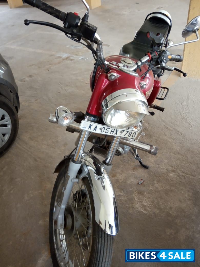 Red Royal Enfield Bullet Electra Twinspark