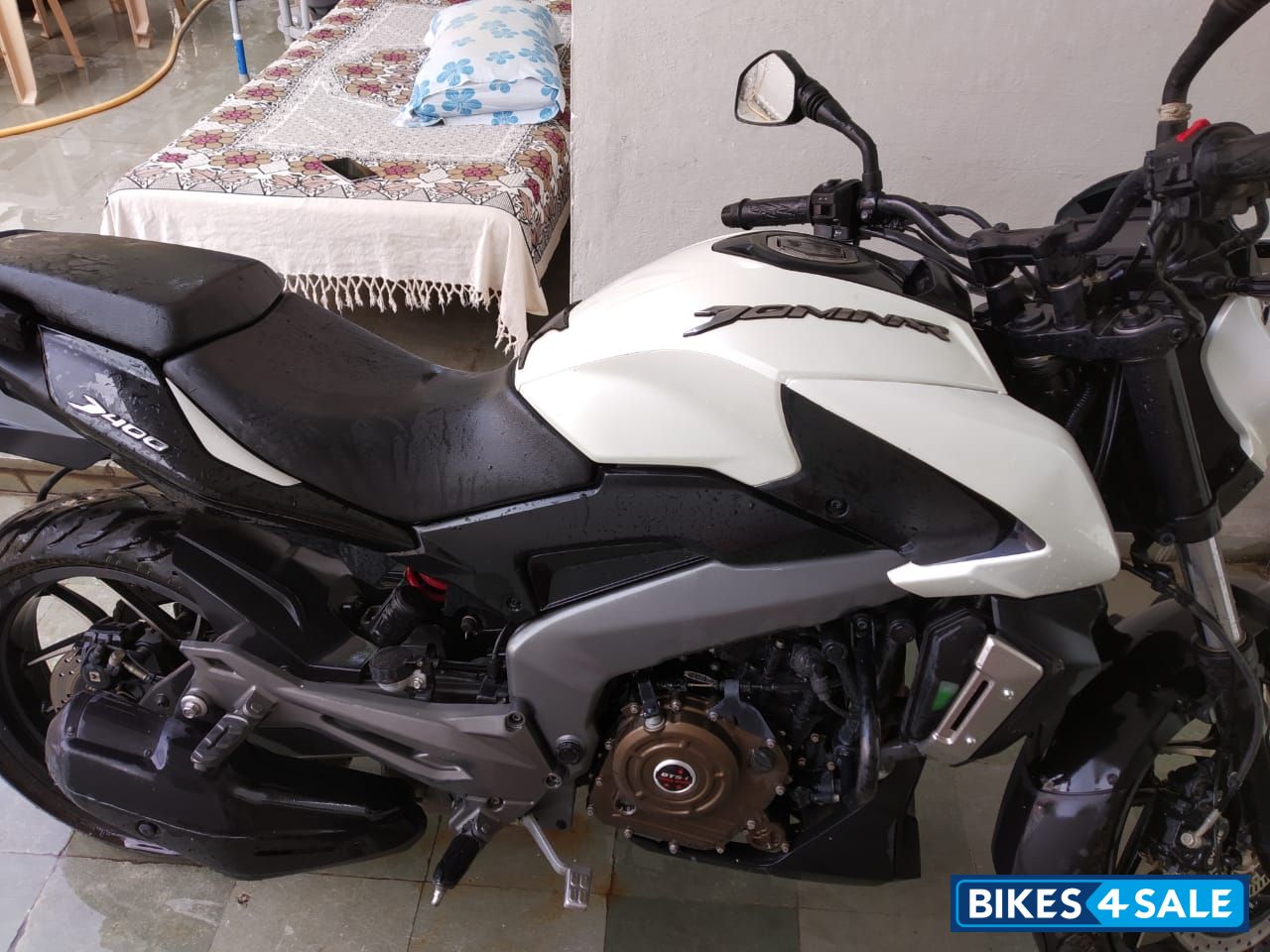 Bajaj Dominar 400 Disc Bajaj Dominar 400 Disc