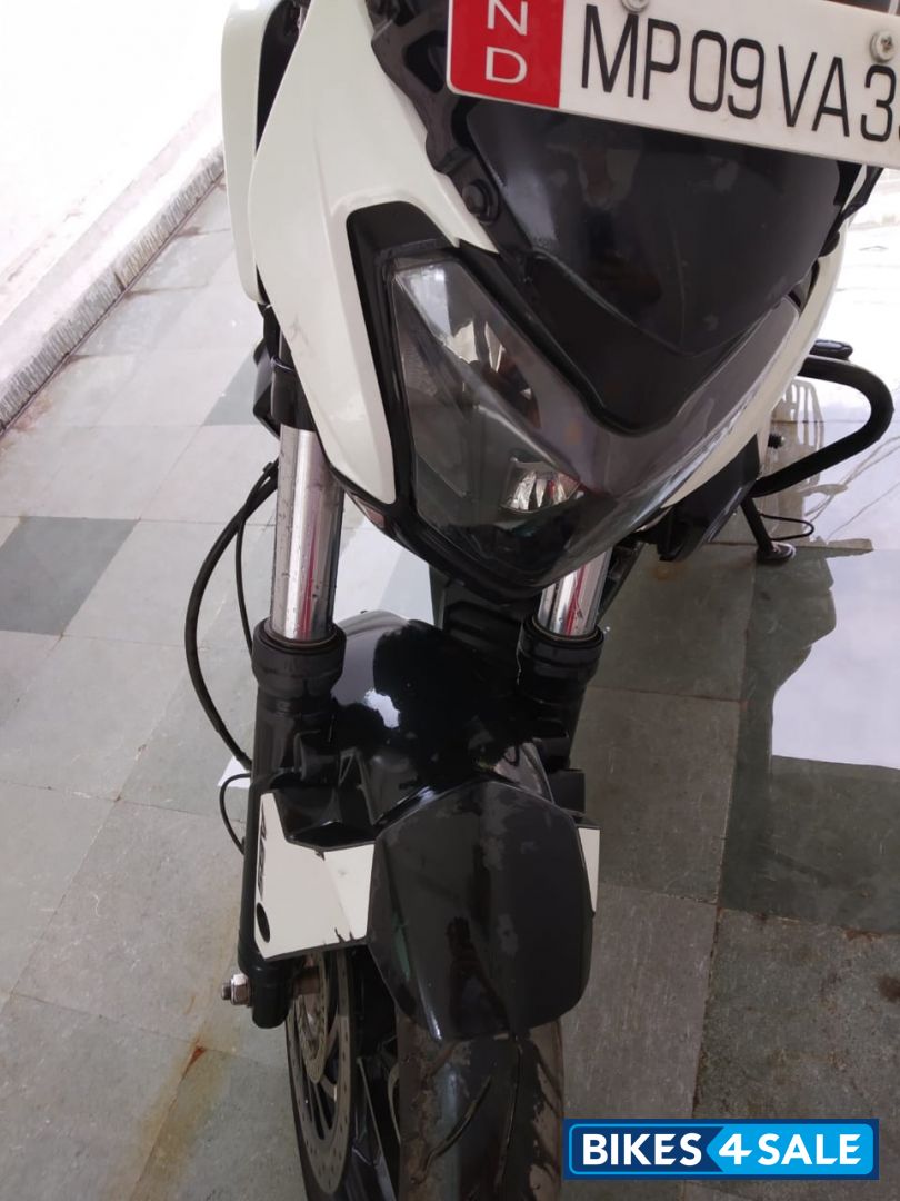 Bajaj Dominar 400 Disc Bajaj Dominar 400 Disc