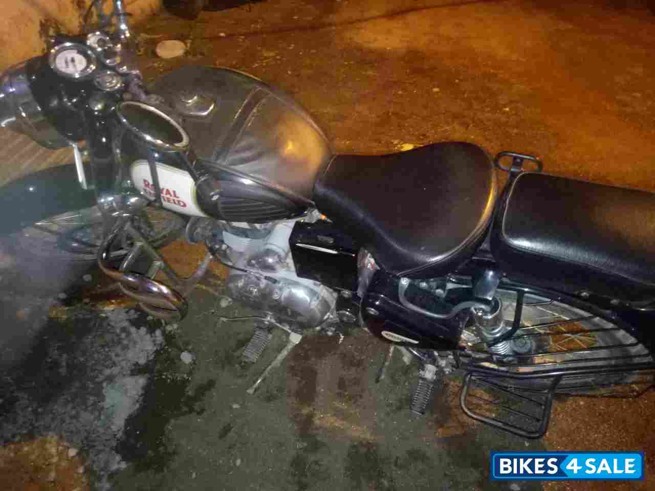 Black Royal Enfield Classic 350