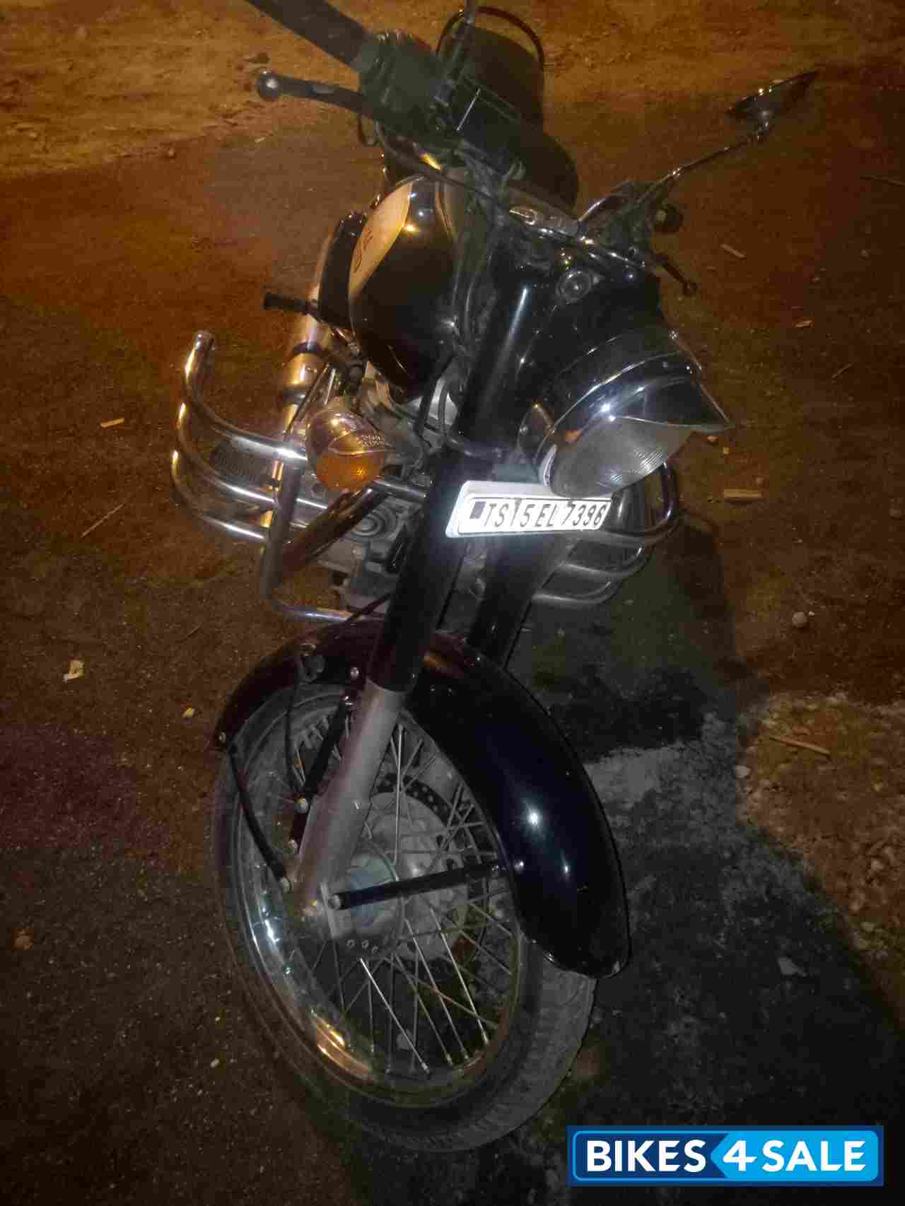 Black Royal Enfield Classic 350