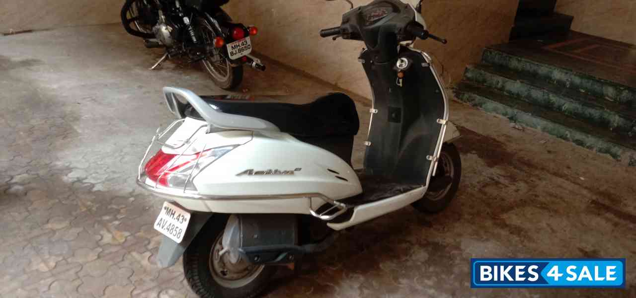 Used 2015 model Honda Activa 3G for sale in Navi Mumbai. ID 224395