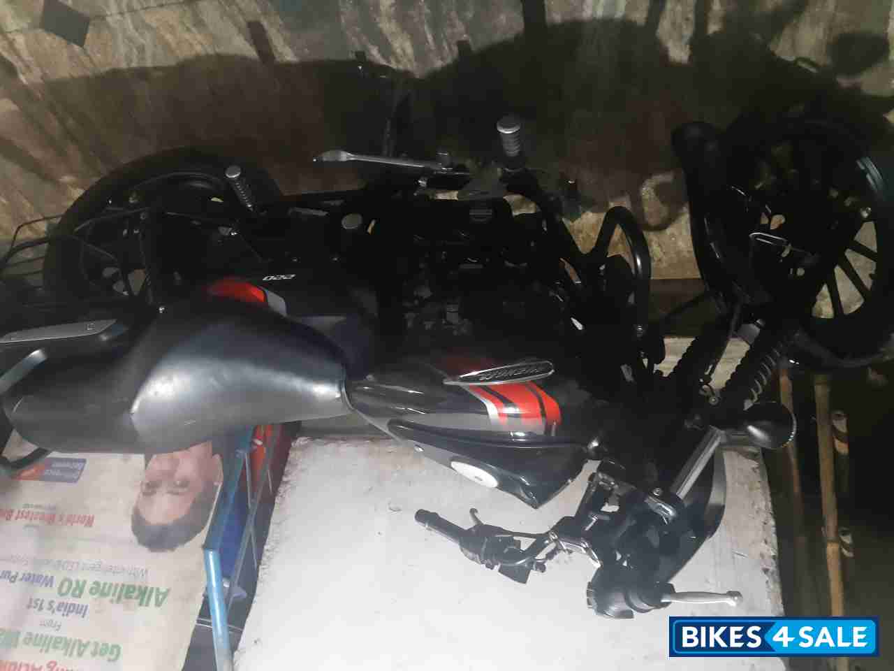 Bajaj Avenger Street 220