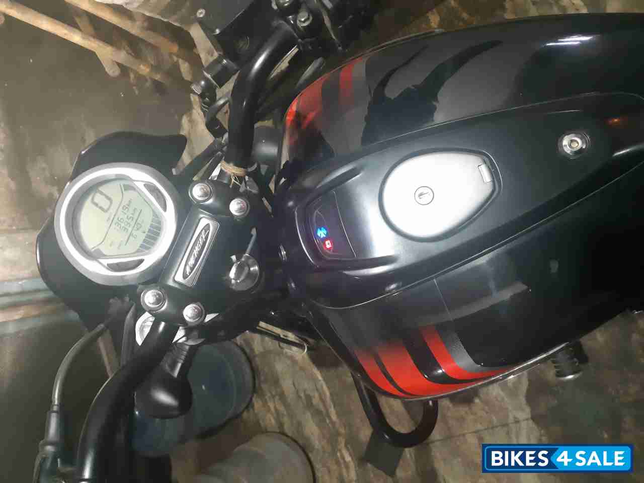 Bajaj Avenger Street 220