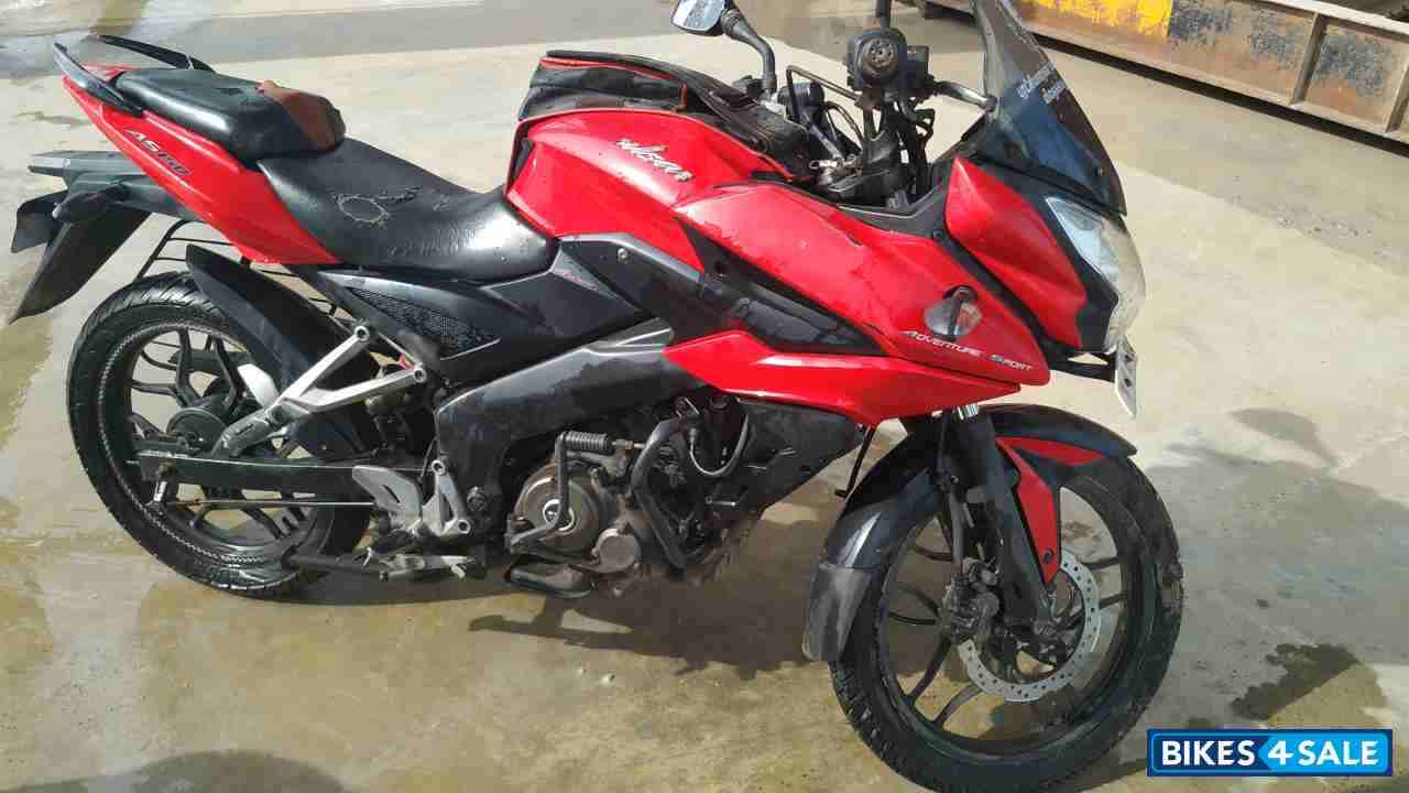 Red Bajaj Pulsar AS 150