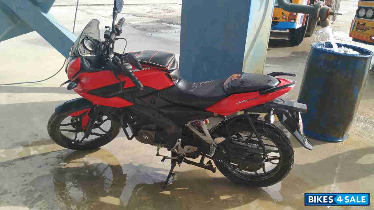 Red Bajaj Pulsar AS 150