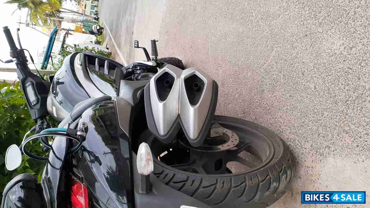 Black Suzuki Intruder 150