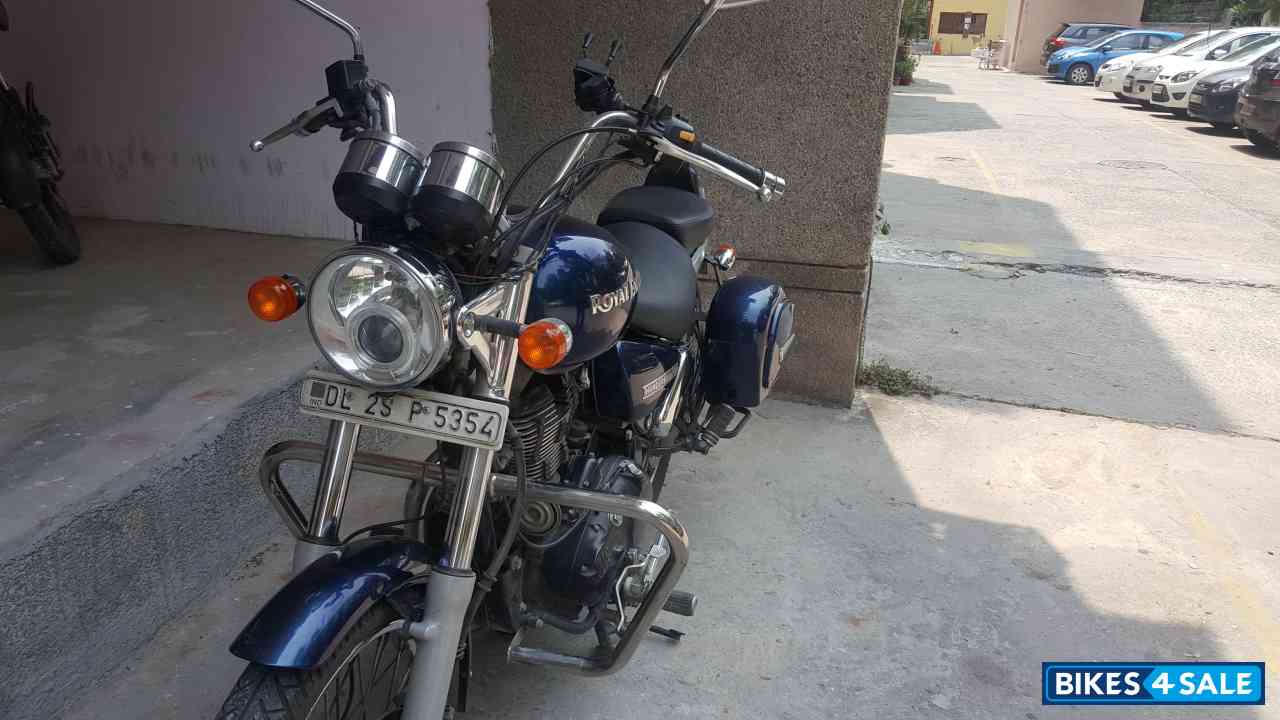 Marine Blue Royal Enfield Thunderbird 500