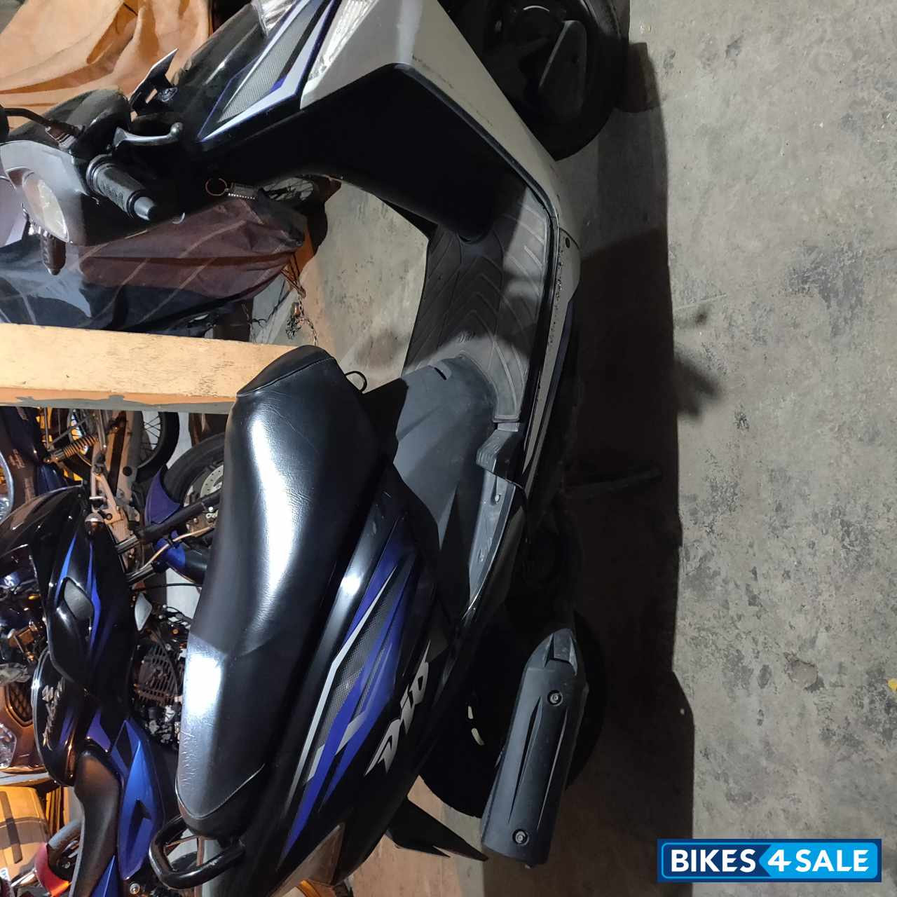 Black Honda Dio
