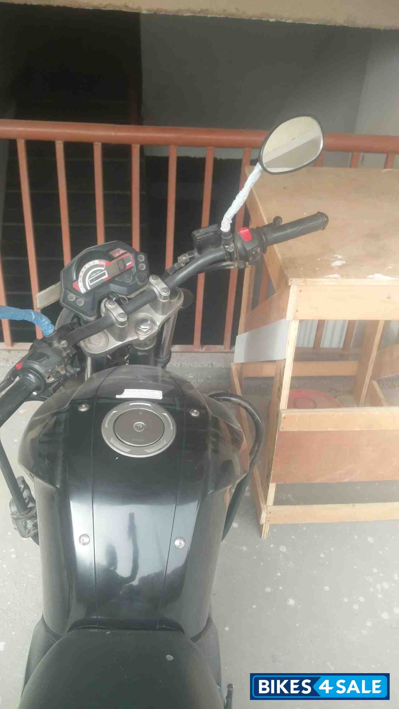 Black Yamaha FZ16 Black Yamaha FZ16