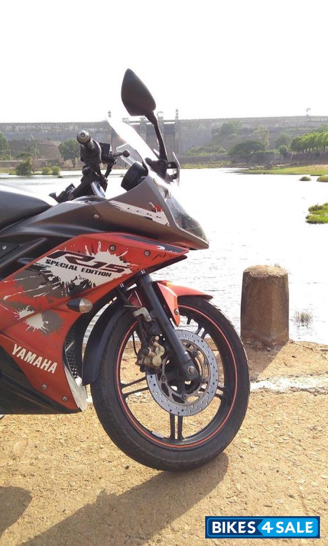 Yamaha YZF R15 V2