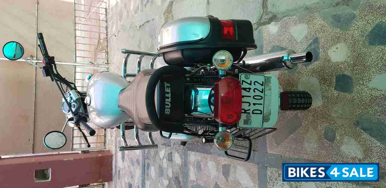 Silver Royal Enfield Bullet Electra