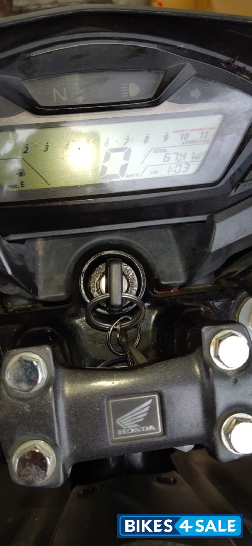 Honda CB Hornet 160R