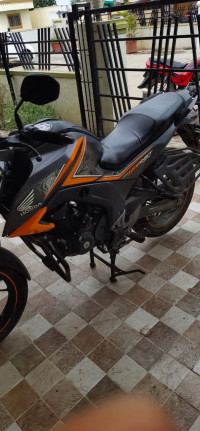 Honda CB Hornet 160R