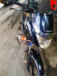 Black Honda CB Unicorn