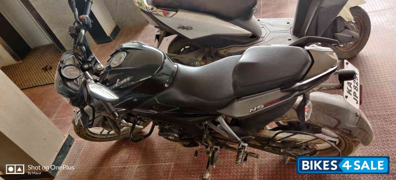Bajaj Pulsar 200 NS