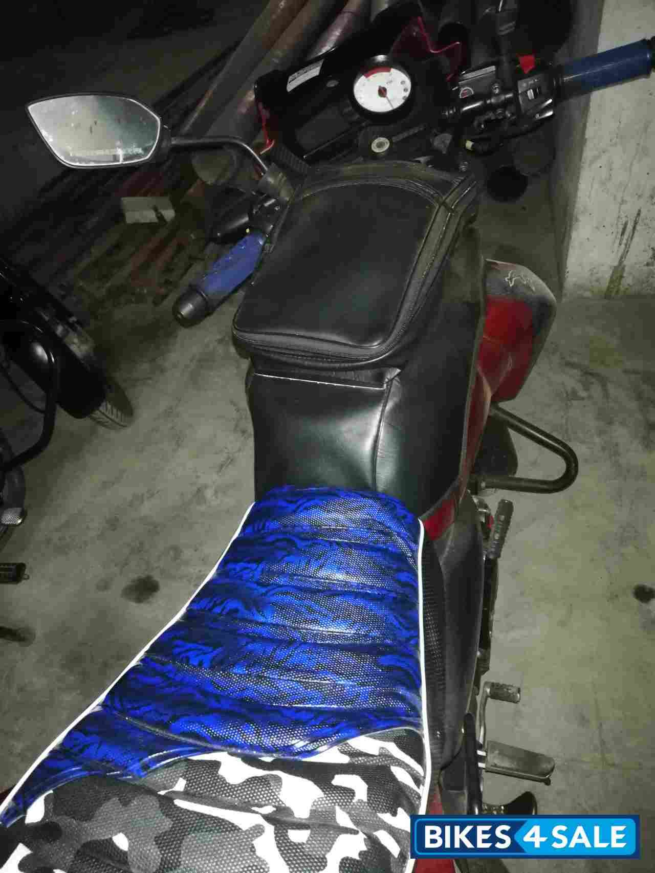 Red TVS Apache RTR 160