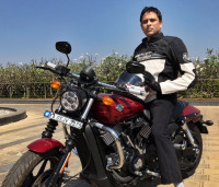 Wine Red Harley Davidson Street 750