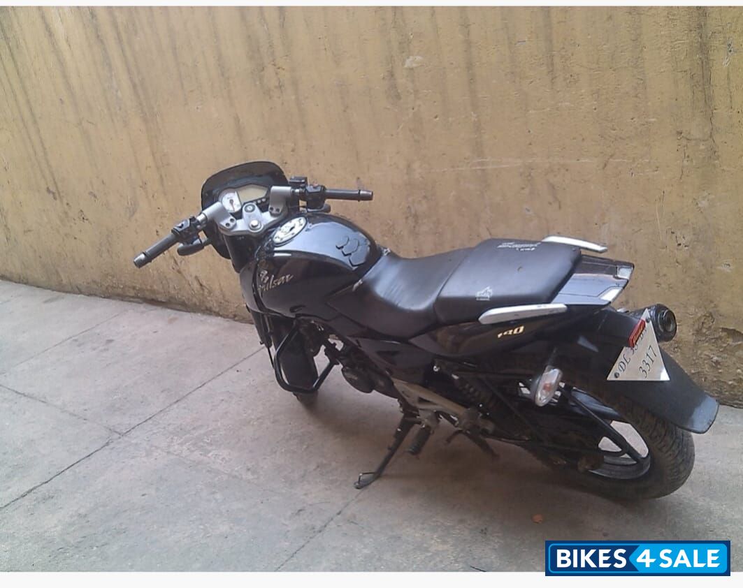 Black Bajaj Pulsar 180 DTSi