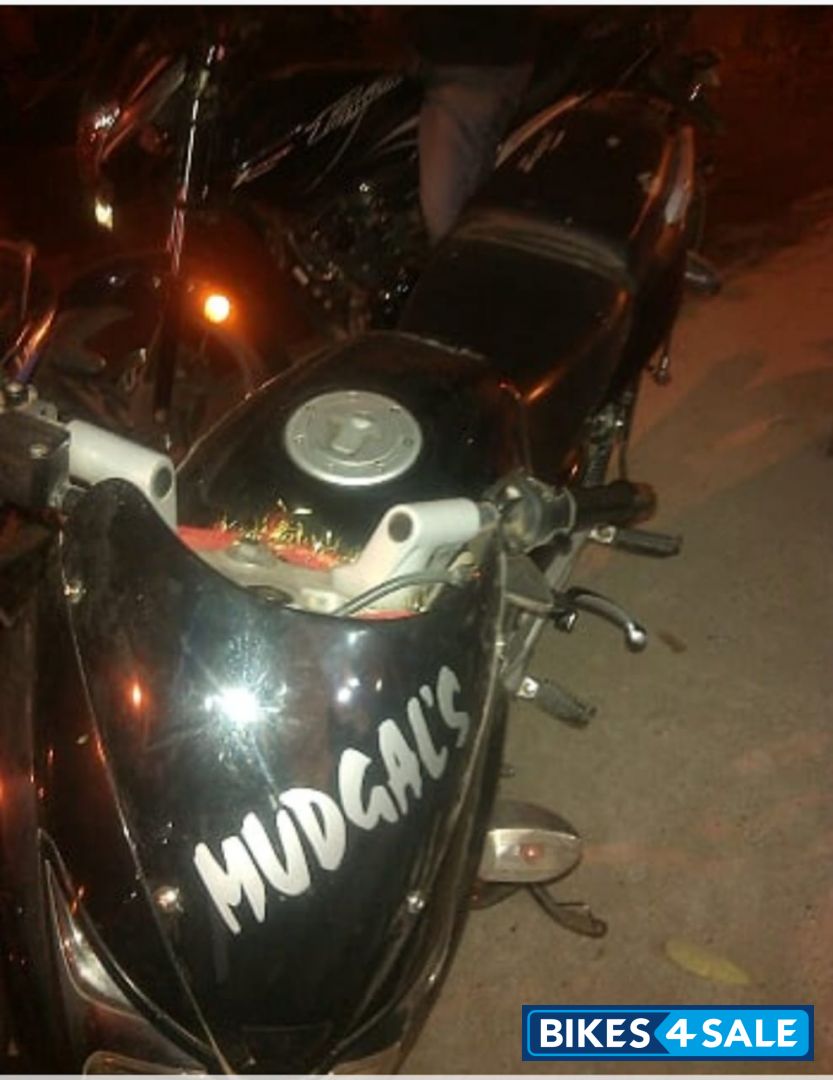 Black Bajaj Pulsar 180 DTSi