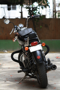 Matte Black Royal Enfield Thunderbird 350