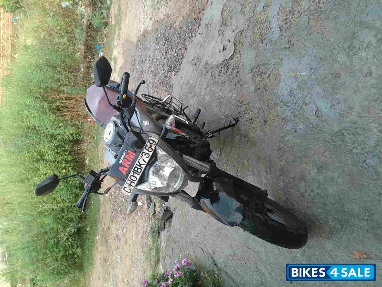 Grey Suzuki Gixxer SP