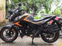 Honda CB Hornet 160R  Model