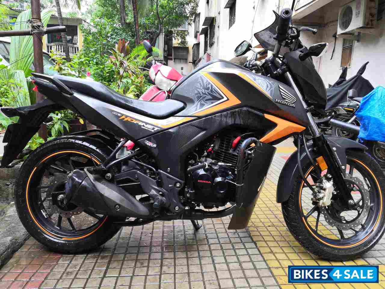 Honda CB Hornet 160R