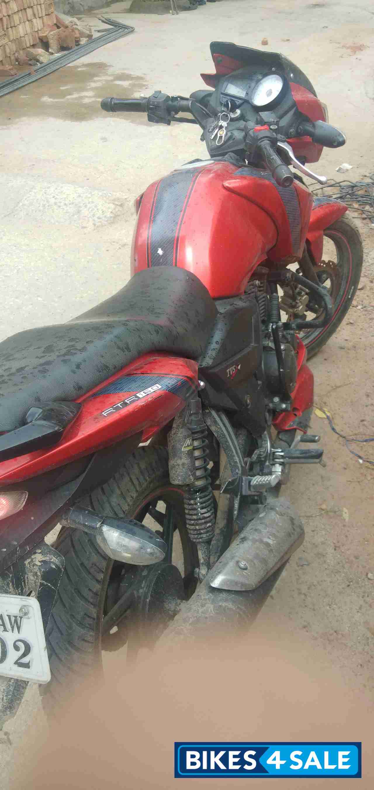 Red TVS Apache RTR 160 Red TVS Apache RTR 160