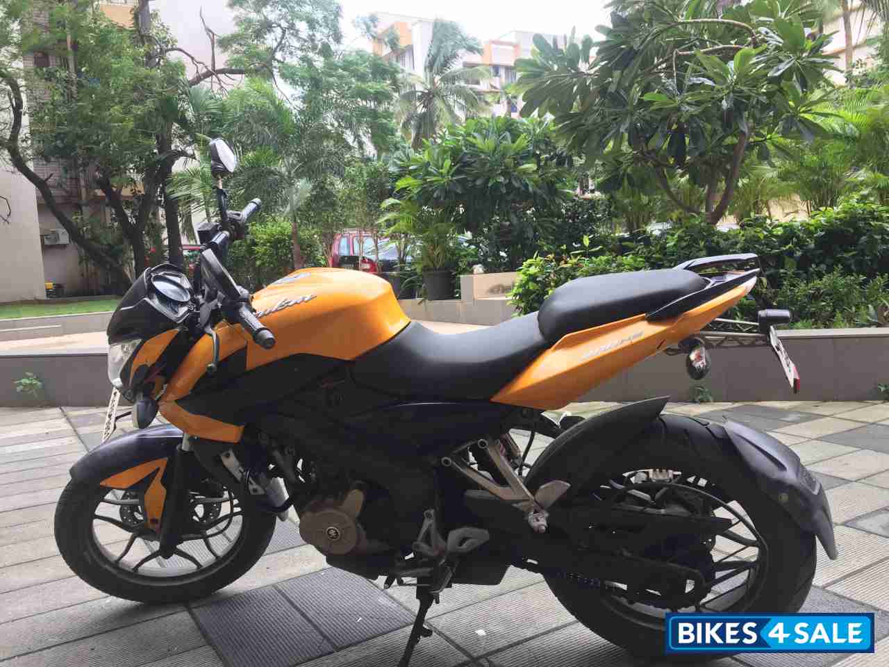 Bajaj Pulsar 200 NS