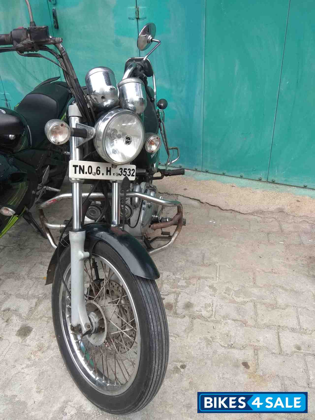 Magic Black Royal Enfield Thunderbird TwinSpark 350 Magic Black Royal Enfield Thunderbird TwinSpark 350