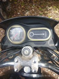 Bajaj V15