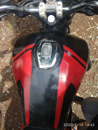 Bajaj V15