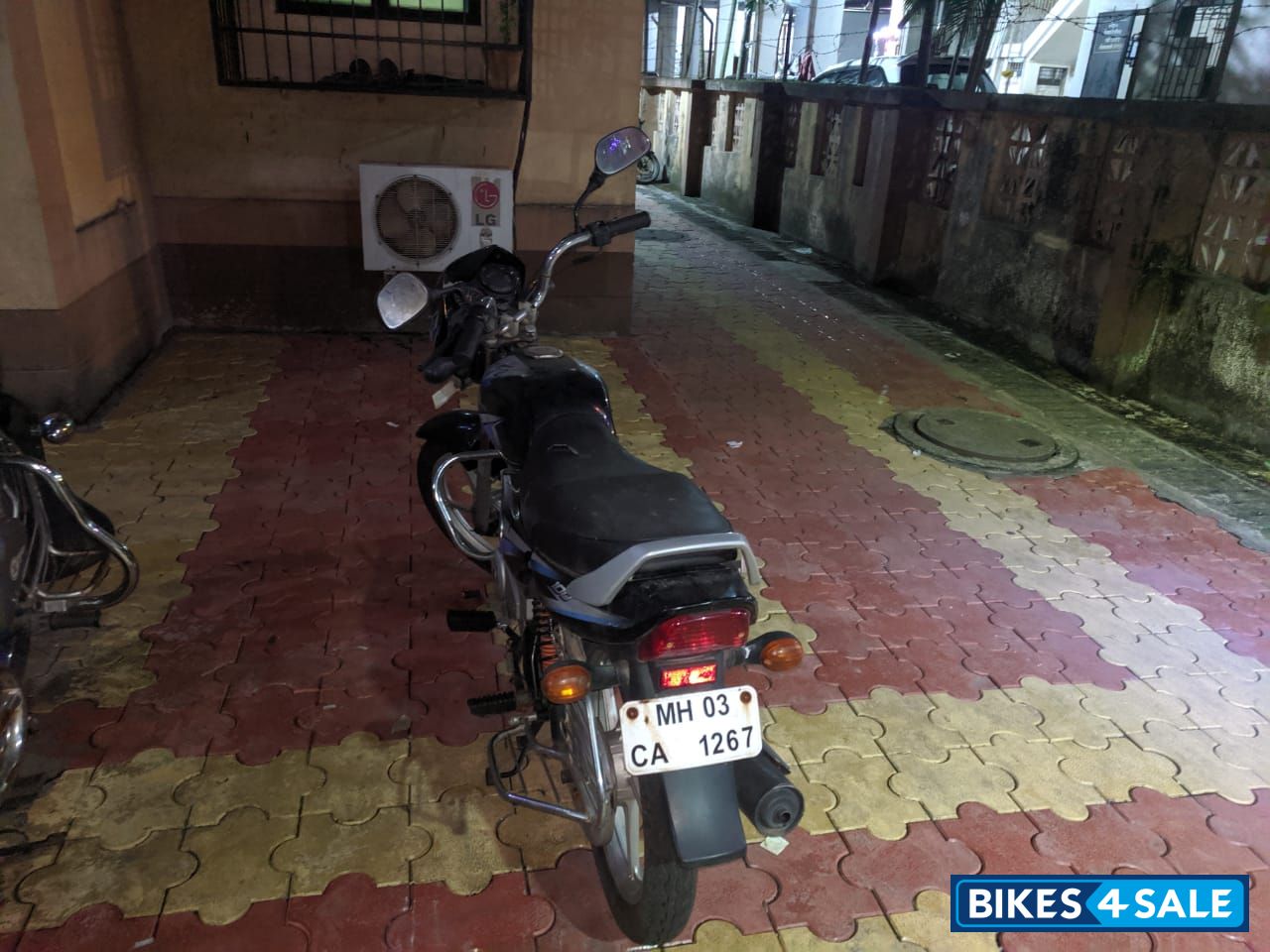 Black Blue Bajaj CT 100