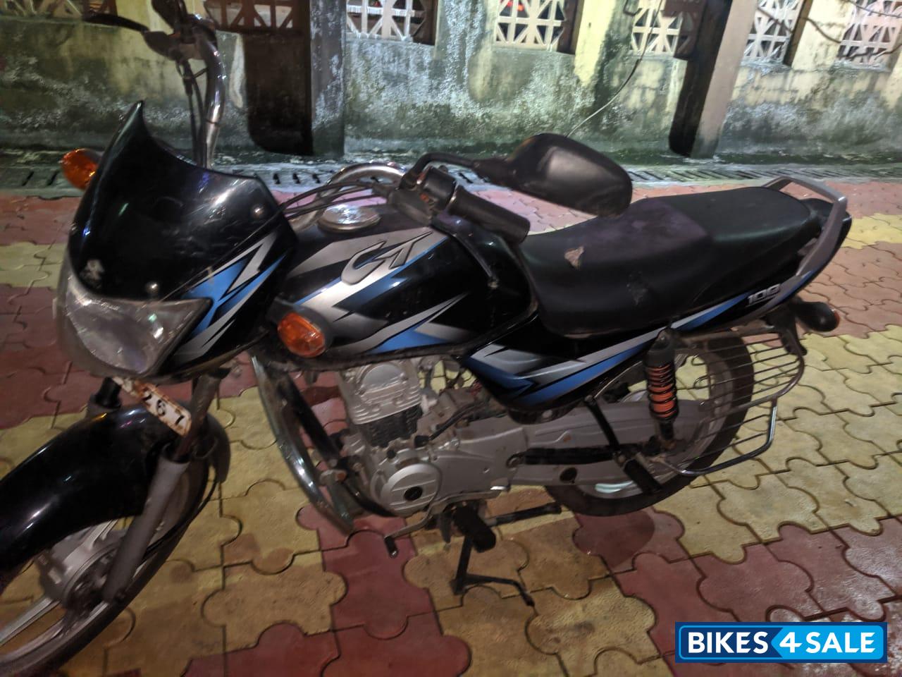 Black Blue Bajaj CT 100 Black Blue Bajaj CT 100