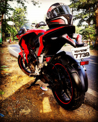 Red Bajaj Pulsar RS 200 ABS