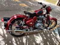 Maroon Royal Enfield Classic 500