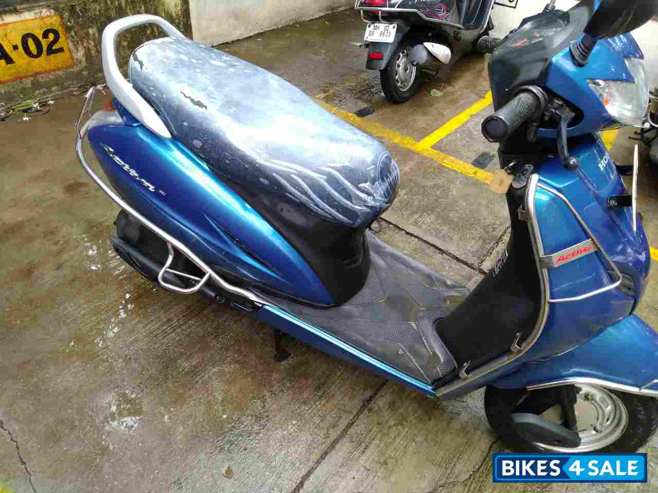 Blue Honda Activa 3G