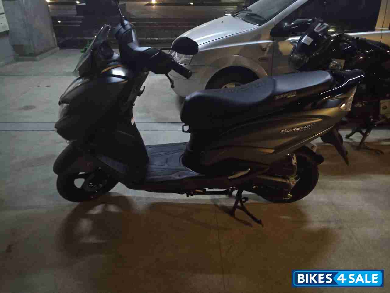 Grey Suzuki Burgman Street Grey Suzuki Burgman Street