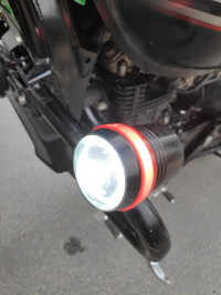 Black Bajaj Avenger Street 220