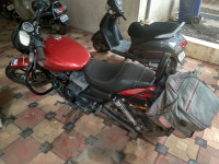 Red Harley Davidson Street 750