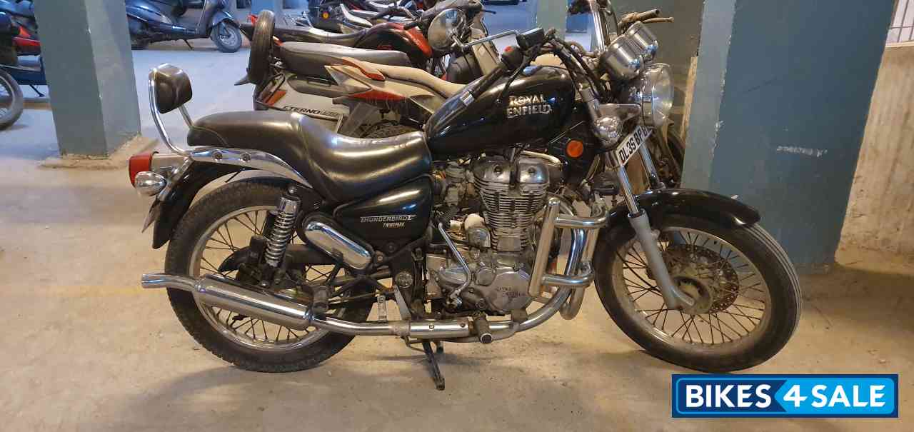 Magic Black Royal Enfield Thunderbird TwinSpark 350