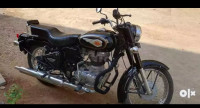 Black Royal Enfield Bullet Standard 350