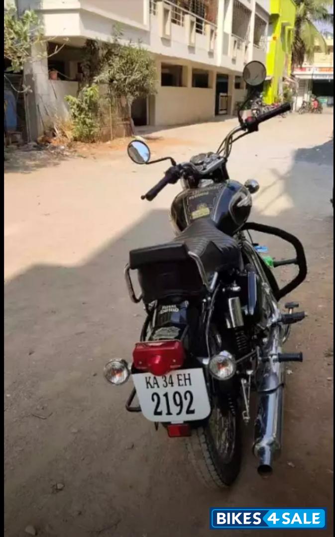 Black Royal Enfield Bullet Standard 350