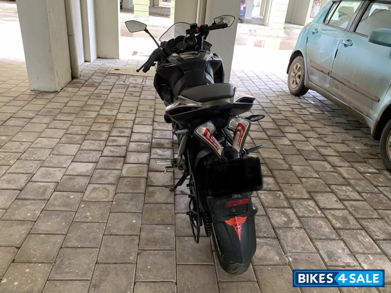 Black Bajaj Pulsar RS 200 ABS Black Bajaj Pulsar RS 200 ABS